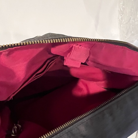 Baggallini Grey Modern Everywhere Crossbody Bag - Picture 3 of 5